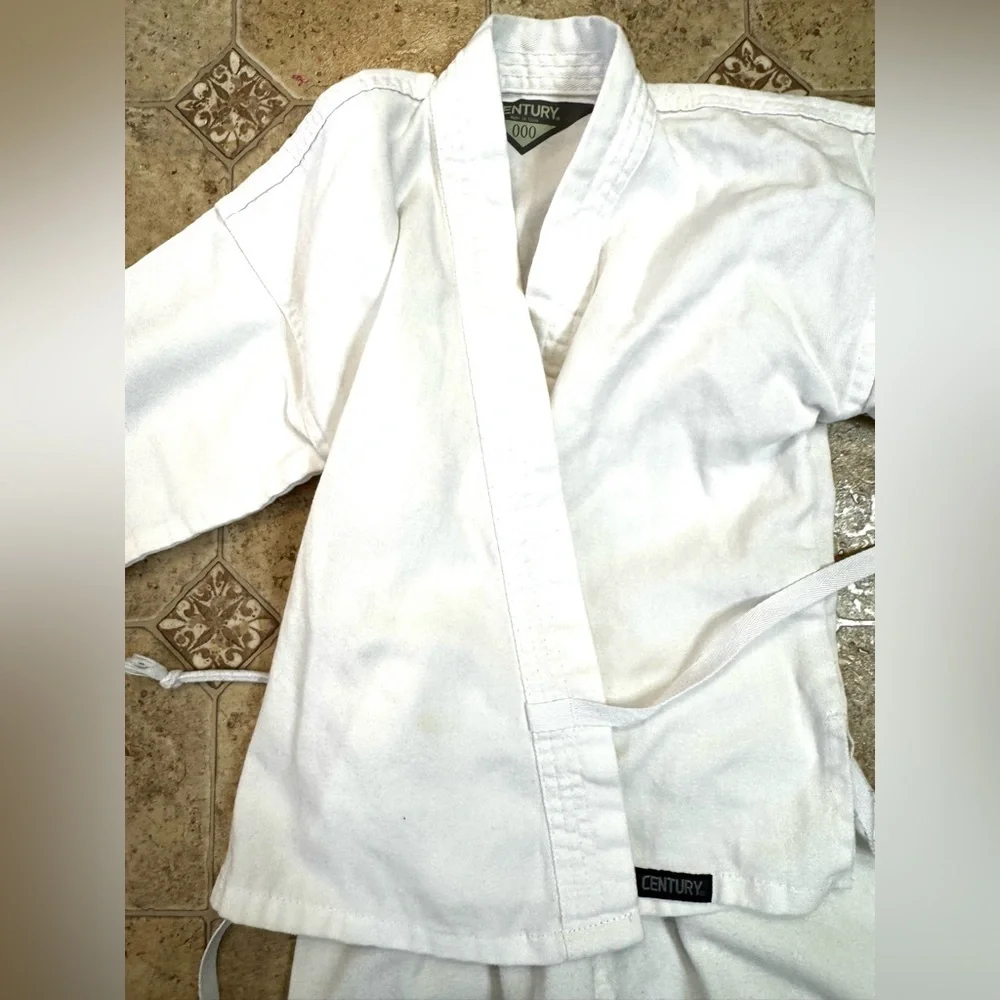 Little Kids White Karate Martial Arts Uniform Size 000